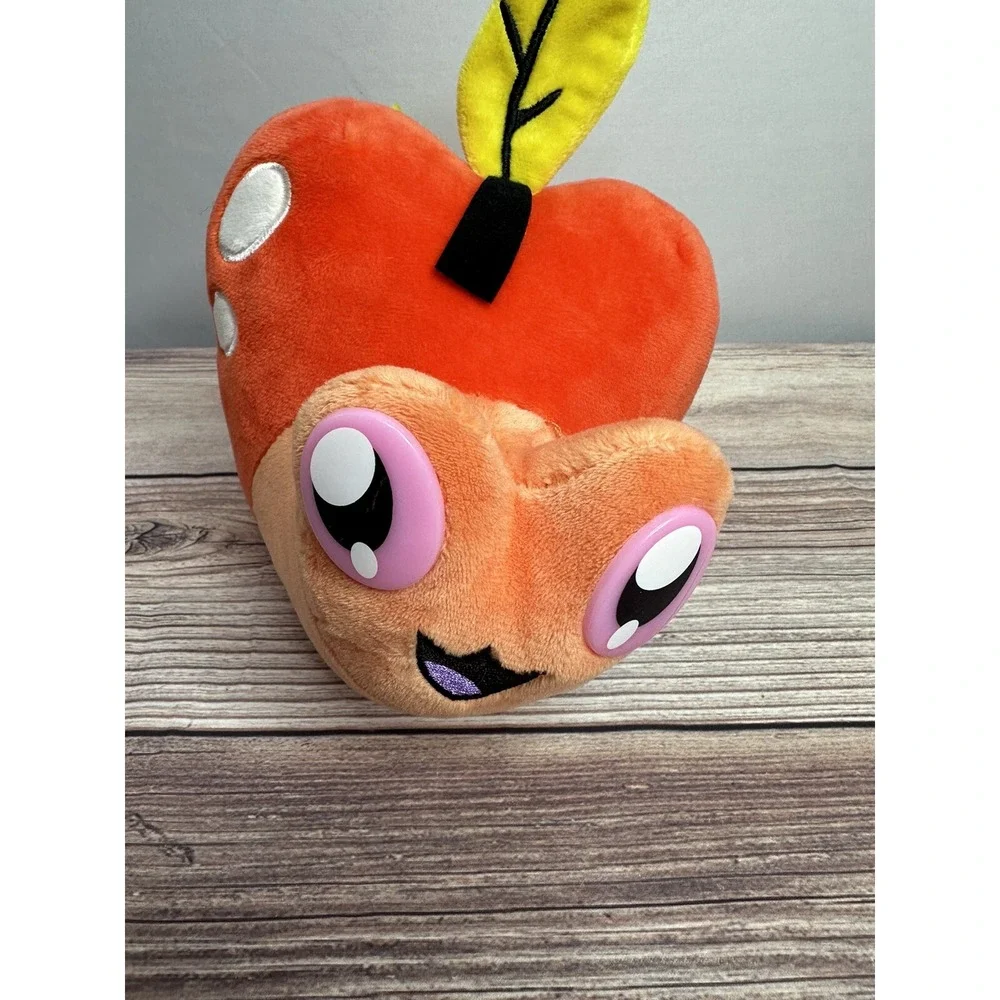 The Manhattan Toy Company Morphies Snappafire Stuffed Animal Snail‎ Apple NWT
